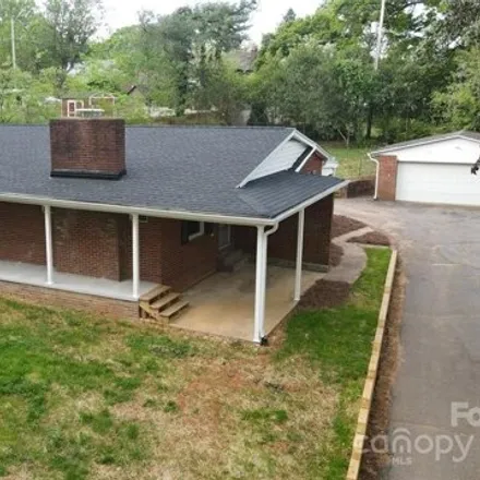 Image 3 - 548 Greenway Dr, Statesville, North Carolina, 28677 - House for sale