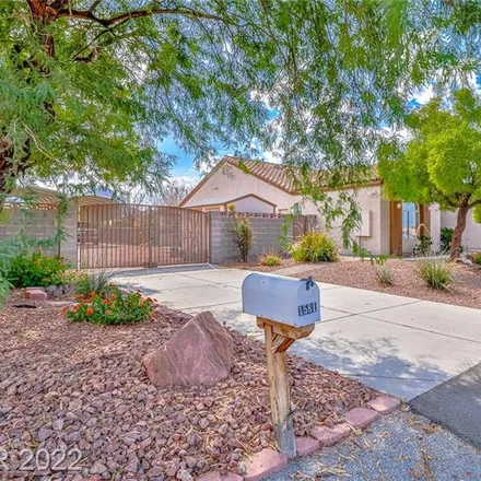 Image 3 - 1581 Rocking Horse Drive, Henderson, NV 89002, USA - House for sale