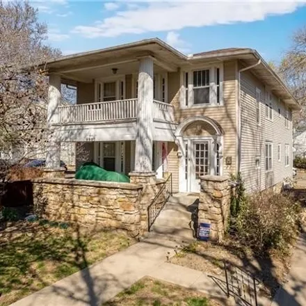 Buy this studio house on 5907 Rockhill Road in Kansas City, MO 64110