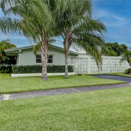 Image 2 - 308 North Crescent Drive, West Hollywood, Hollywood, FL 33021, USA - House for rent