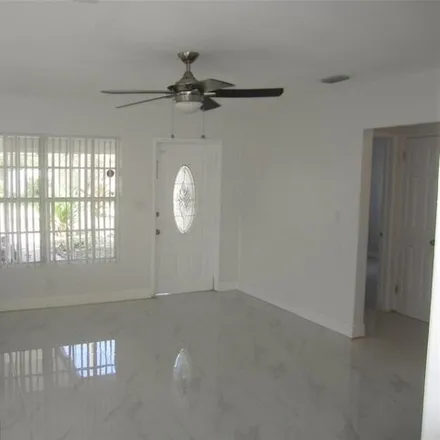 Image 3 - 4585 Northeast 6th Avenue, Wilton Manors, FL 33334, USA - House for sale