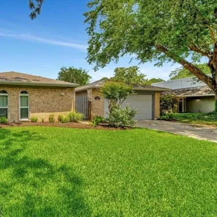 Buy this 3 bed house on 15989 Havenhurst Drive in Houston, TX 77059