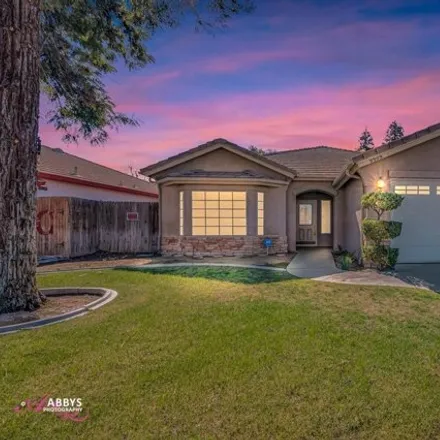 Buy this 3 bed house on 9909 Mona Lisa Lane in Bakersfield, CA 93312