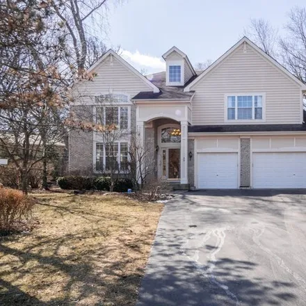 Rent this 4 bed house on 1100 River Oaks Circle East in Buffalo Grove, IL 60089