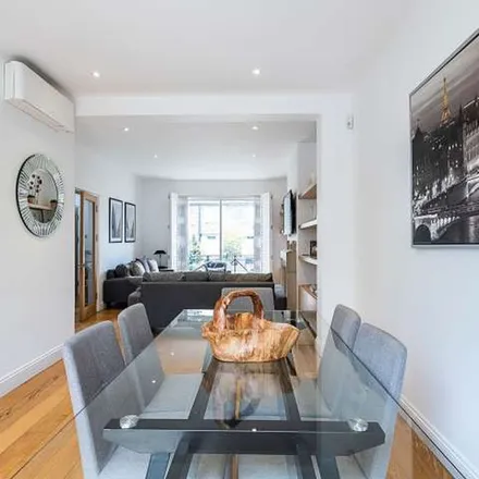 Rent this 4 bed apartment on 2 Porchester Gardens in London, W2 3LA