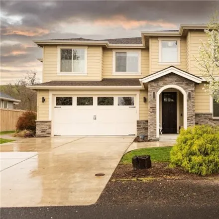 Buy this 5 bed house on 395 Reserve Way in Walla Walla, WA 99362
