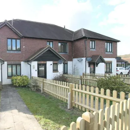 Rent this 2 bed room on Roger's Lane in Findon, BN14 0RE
