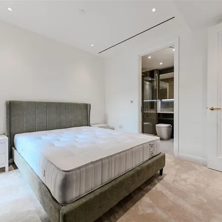 Rent this 2 bed apartment on Cyrus House in Cyrus Street, London