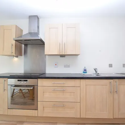 Image 3 - Broughton House, Holly Street, Cathedral, Sheffield, S1 4FG, United Kingdom - Apartment for rent