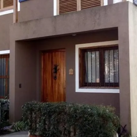 Buy this 3 bed house on San Lorenzo 804 in Partido de Lomas de Zamora, Turdera