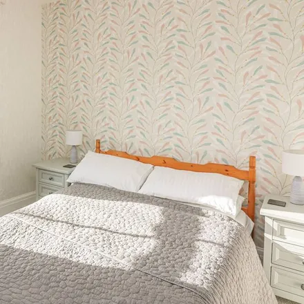 Rent this 3 bed duplex on Salcombe in TQ8 8BB, United Kingdom