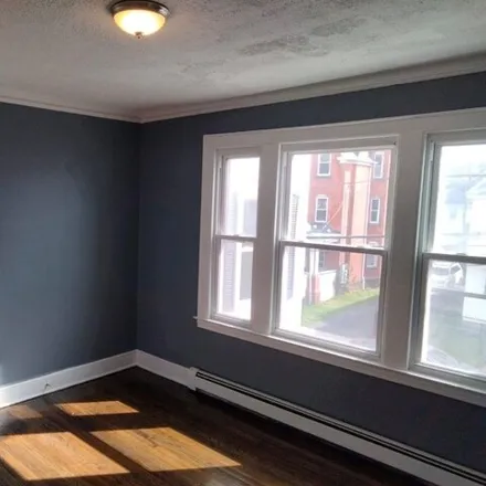 Rent this 4 bed house on 97 Kent Street in Hartford, CT 06112
