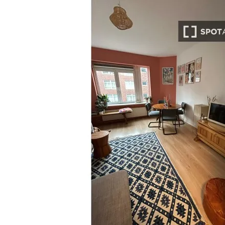 Rent this studio apartment on Zaagmolenstraat 28-H in 1052 HE Amsterdam, Netherlands