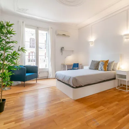 Image 4 - Carrer del Rosselló, 220, 08001 Barcelona, Spain - Room for rent