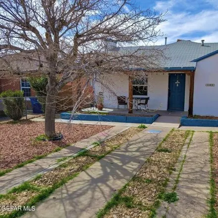 Buy this 2 bed house on 1505 Howze St in El Paso, Texas