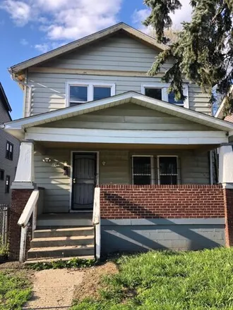 Buy this 4 bed house on 1088 East 17th Avenue in Columbus, OH 43211