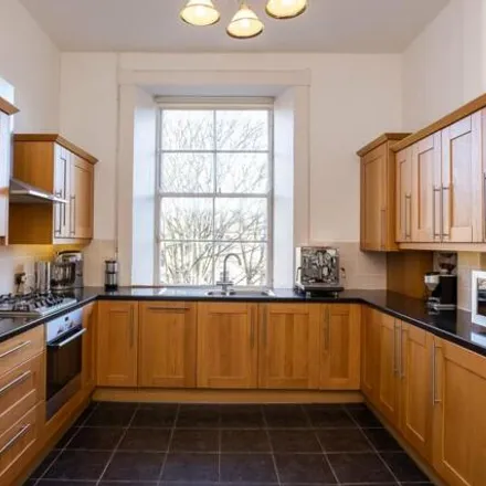 Image 7 - 23 Comely Bank Street, City of Edinburgh, EH4 1AW, United Kingdom - Apartment for sale