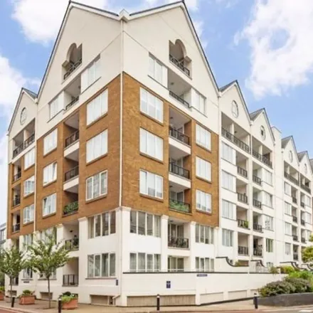 Rent this 3 bed apartment on Chelsea Harbour Drive in London, SW10 0XF