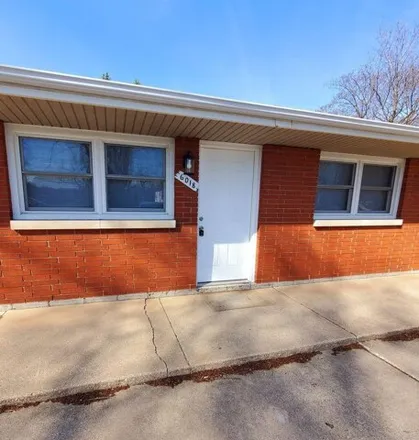 Rent this 1 bed house on 6054 West 41st Avenue in Ross, IN 46408
