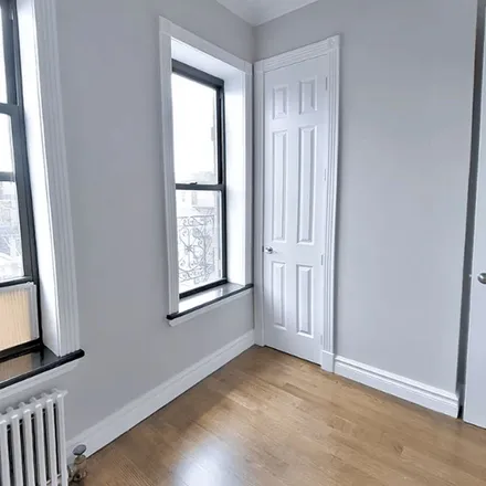 Image 3 - 210 East 2nd Street, New York, NY 10009, USA - Apartment for rent