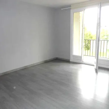 Image 7 - 4 Rue des Terrasses, 26240 Saint-Vallier, France - Apartment for rent