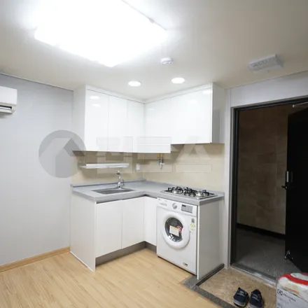 Image 2 - 서울특별시 서초구 방배동 854-20 - Apartment for rent