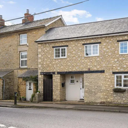 Buy this 4 bed townhouse on Puddleducks Day Nursery in 30A High Street, Brackley