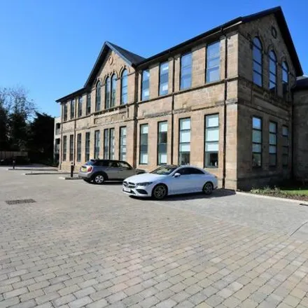 Buy this 2 bed apartment on Fern Avenue in Lenzie, G66 4LE