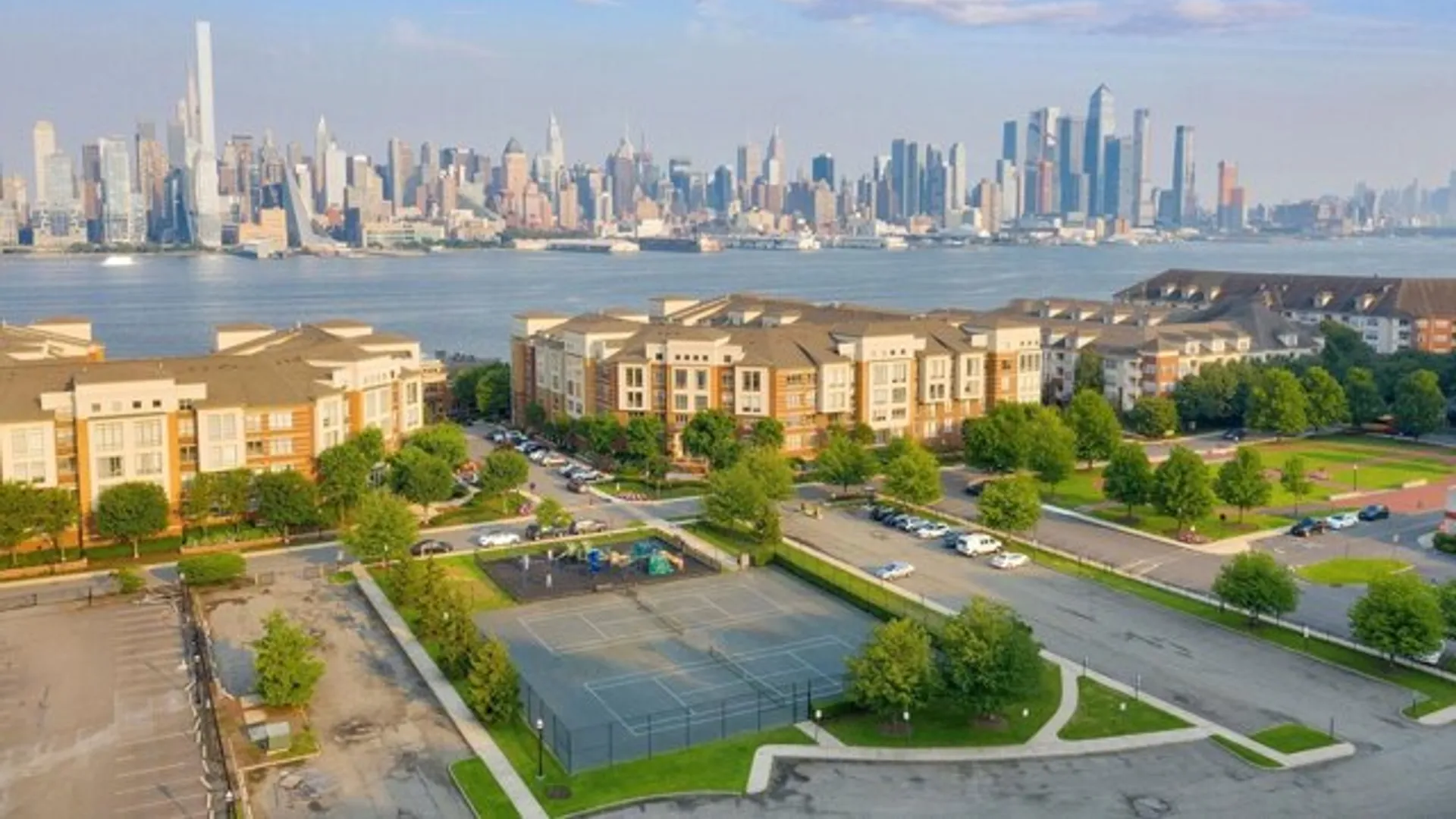 24 Avenue at Port Imperial, West New York, NJ 07093, USA | 1 bed condo for rent