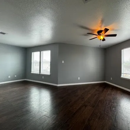 Image 3 - 7901 Tawny Bluff Court, Harris County, TX 77433, USA - House for rent