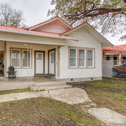 Buy this 3 bed house on 1011 North New Braunfels Avenue in San Antonio, TX 78202
