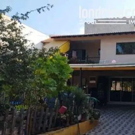 Buy this 4 bed house on Rua Eládio Yanes Peres in Alpes, Londrina - PR