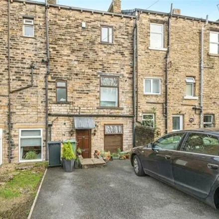 Image 2 - T'Old Steam Pig, Newsome Road, Huddersfield, HD4 6NY, United Kingdom - Townhouse for sale