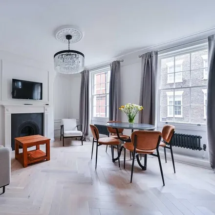 Rent this 1 bed apartment on 20 Thayer Street in London, W1U 3JN