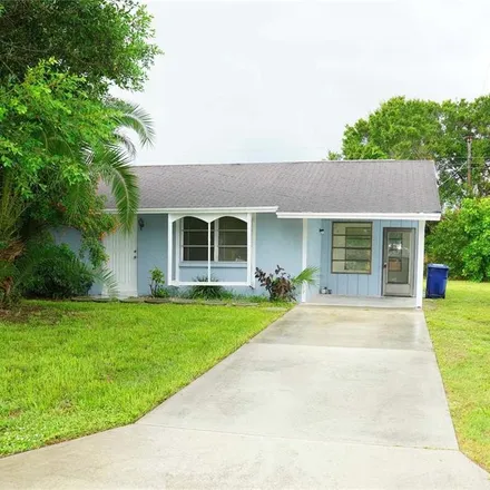 Buy this 2 bed house on 113 Paddington Road in Venice East, Sarasota County