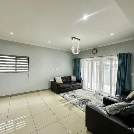 Image 3 - unnamed road, Bonaero Park, Gauteng, 1622, South Africa - Townhouse for rent