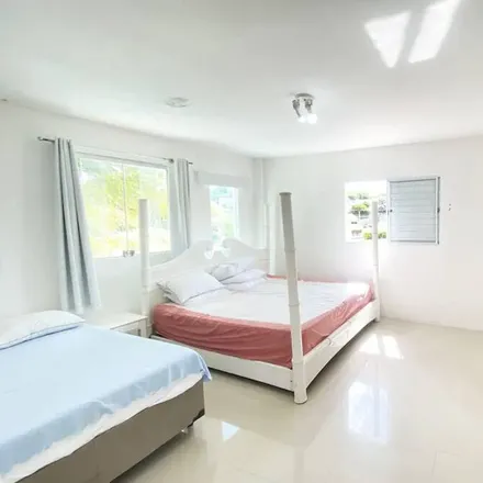 Rent this 6 bed house on Capim Macio in Natal, Região Geográfica Intermediária de Natal
