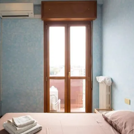 Image 2 - Milan, Italy - House for rent