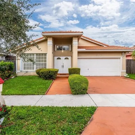 Image 1 - 8967 Northwest 146th Terrace, Miami Lakes, FL 33018, USA - House for rent