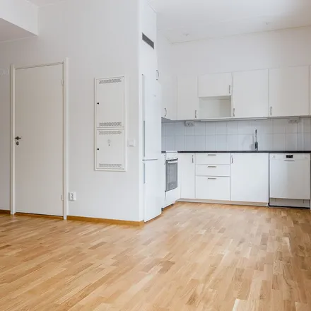 Rent this 2 bed apartment on Öster Mälarstrands allé in 723 56 Västerås, Sweden