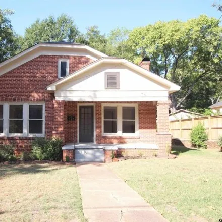 Rent this 2 bed house on 833 South Chilton Avenue in Tyler, TX 75701