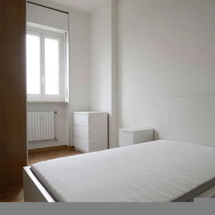 Rent this 5 bed room on Via Vincenzo Giordano Orsini in 20147 Milan MI, Italy
