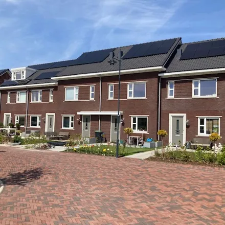 Rent this 3 bed apartment on Ritseling 28 in 3147 PS Maassluis, Netherlands