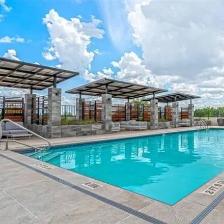 Image 8 - The Parklane, 1701 Hermann Drive, Houston, TX 77004, USA - Condo for sale