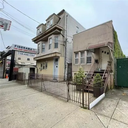 Image 3 - 2194 McDonald Avenue, New York, NY 11223, USA - House for sale