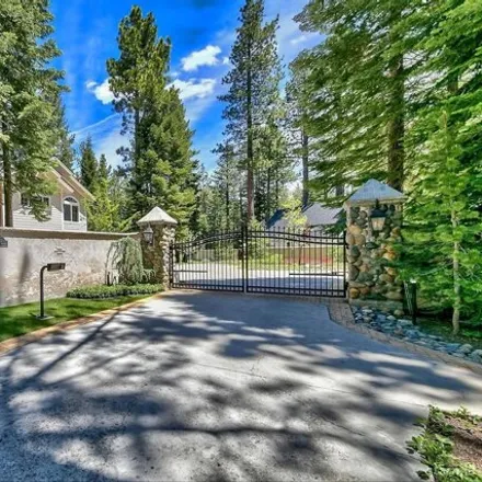 Image 2 - 39 Eloise Avenue, Tallac Village, South Lake Tahoe, CA 96150, USA - House for sale