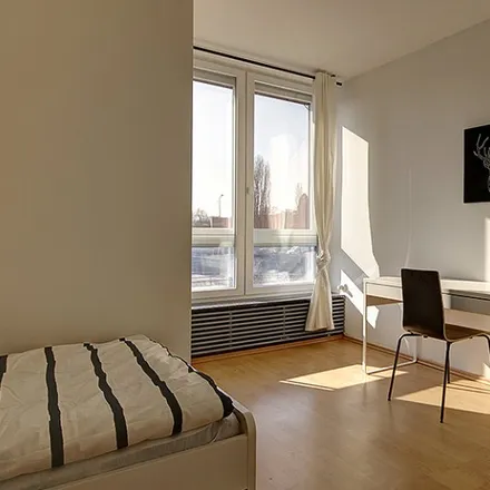 Rent this 5 bed room on König-Karl-Straße 80 in 70372 Stuttgart, Germany