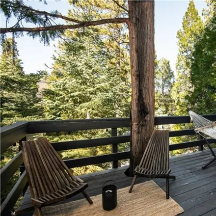 Image 6 - 26115 Lake Forest Drive, Twin Peaks, San Bernardino County, CA 92391, USA - House for sale