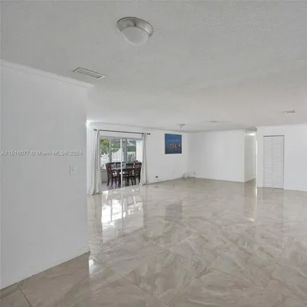 Image 5 - 12128 Northwest 33rd Street, Coral Springs, FL 33065, USA - House for sale