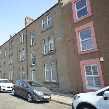 Rent this 2 bed apartment on Roberts Lane in Dundee, DD5 1EZ